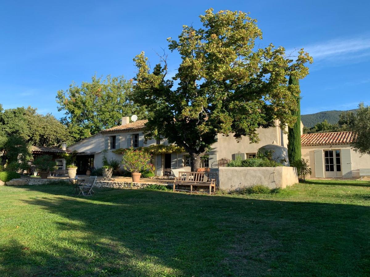 Bed and Breakfast Les Jardins De Sitaara Cucuron Esterno foto