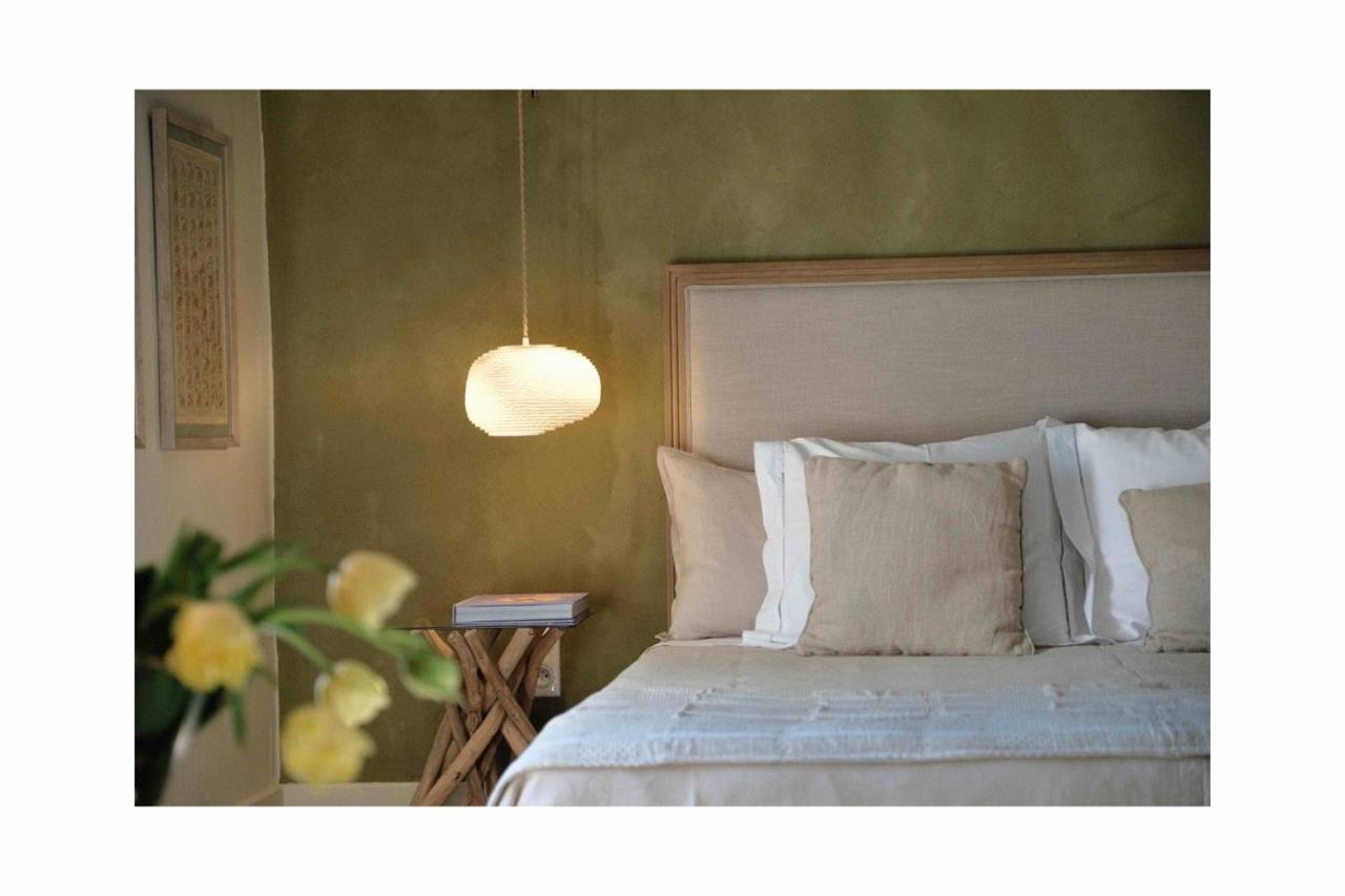 Bed and Breakfast Les Jardins De Sitaara Cucuron Esterno foto