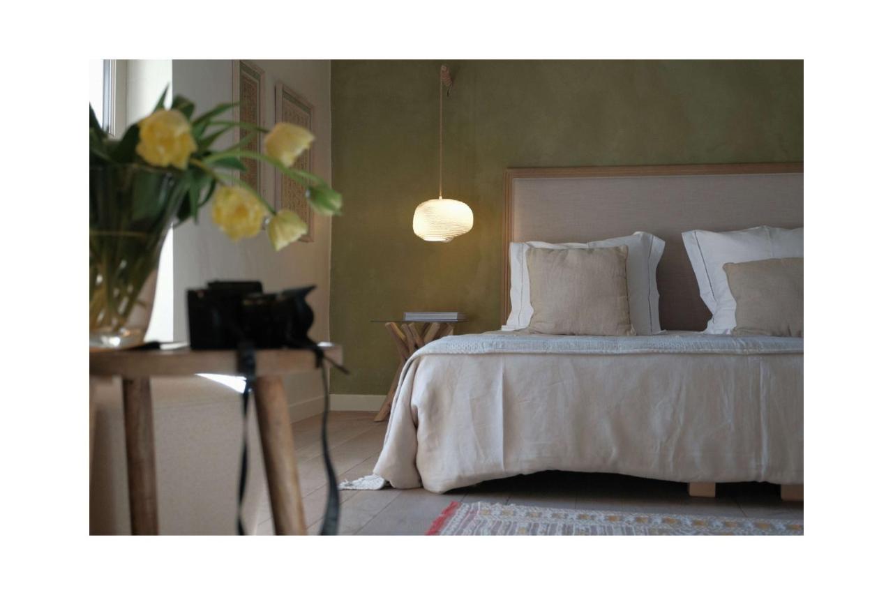 Bed and Breakfast Les Jardins De Sitaara Cucuron Esterno foto