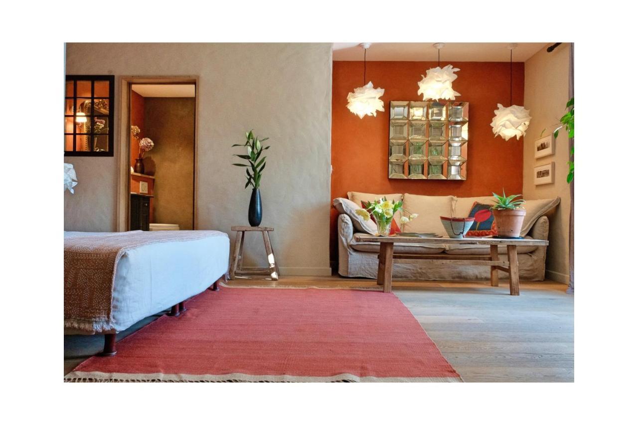 Bed and Breakfast Les Jardins De Sitaara Cucuron Esterno foto
