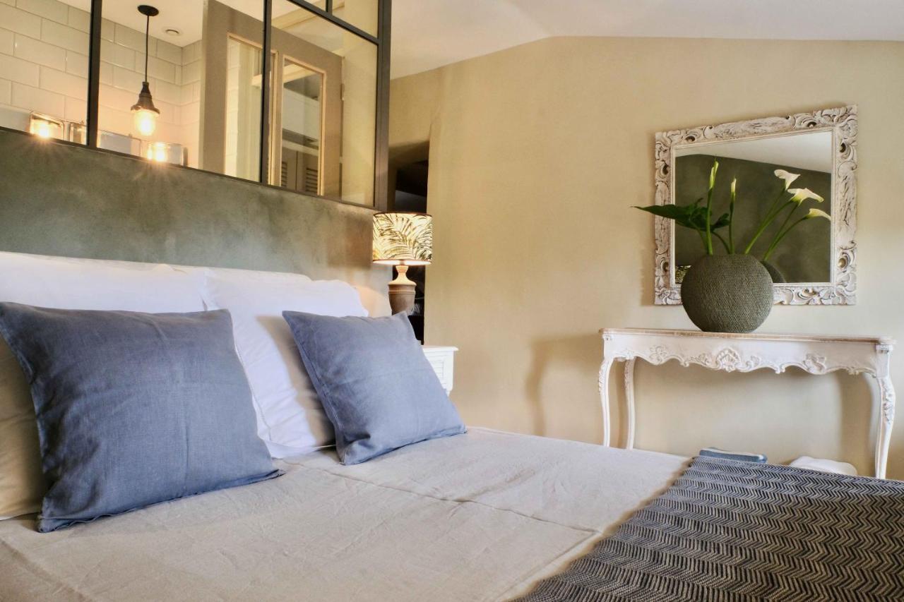 Bed and Breakfast Les Jardins De Sitaara Cucuron Esterno foto