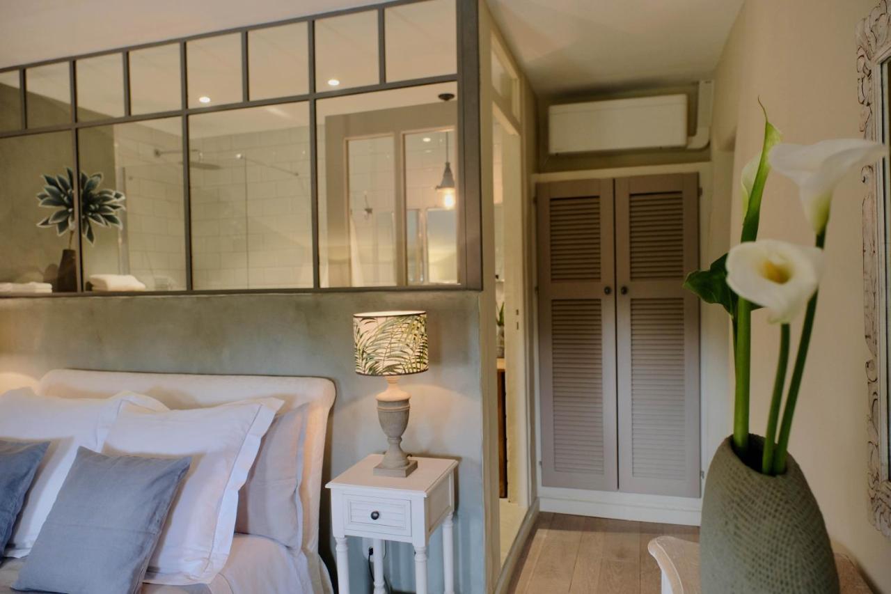 Bed and Breakfast Les Jardins De Sitaara Cucuron Esterno foto