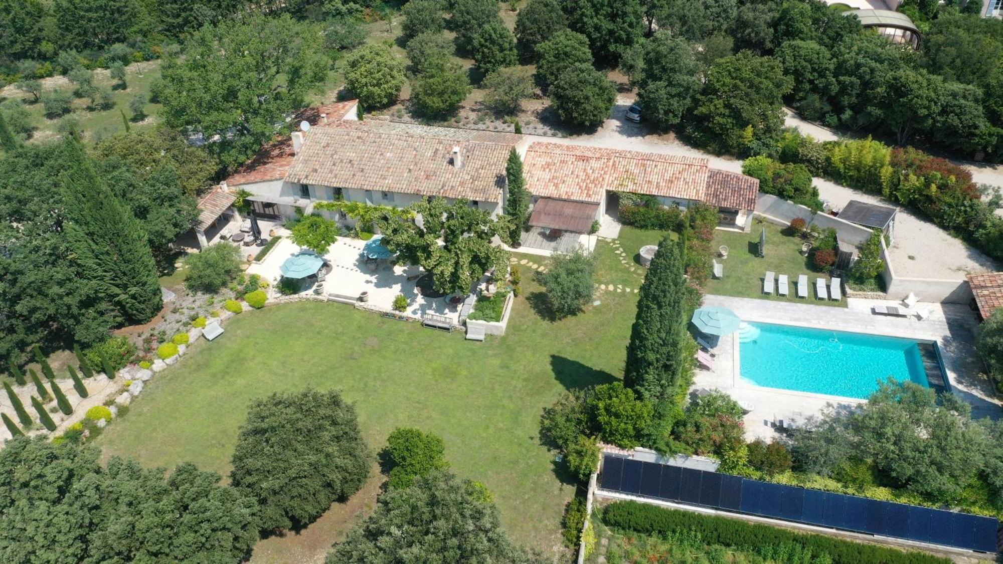 Bed and Breakfast Les Jardins De Sitaara Cucuron Esterno foto