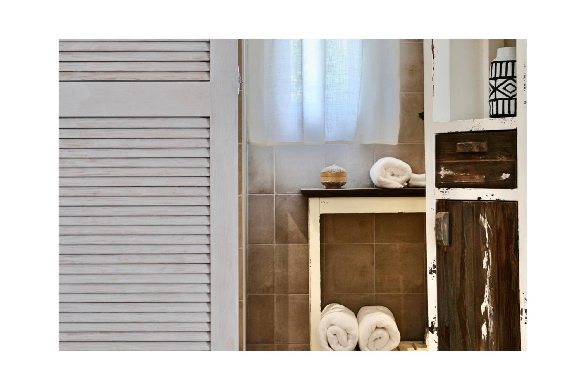 Bed and Breakfast Les Jardins De Sitaara Cucuron Esterno foto