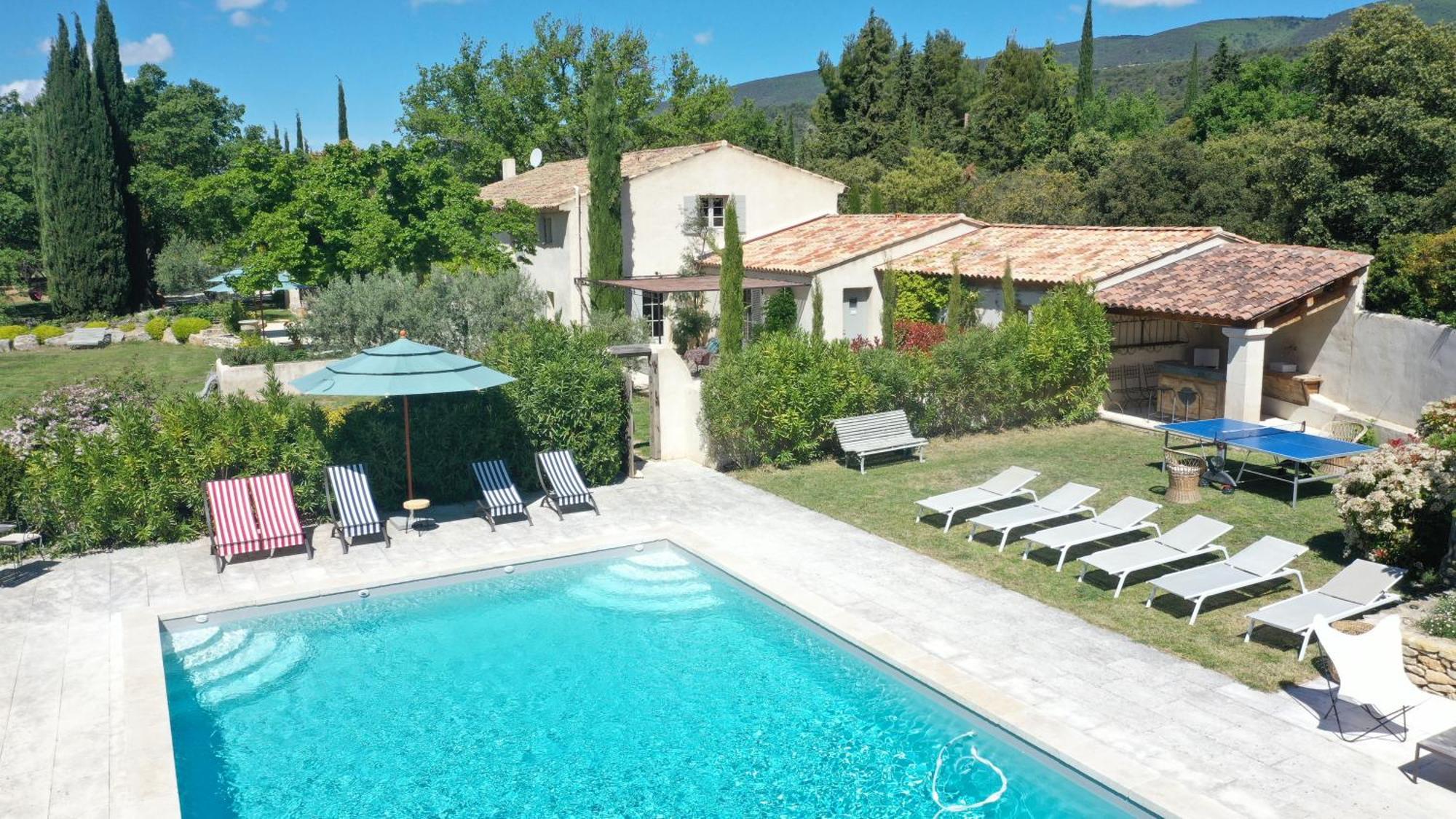 Bed and Breakfast Les Jardins De Sitaara Cucuron Esterno foto