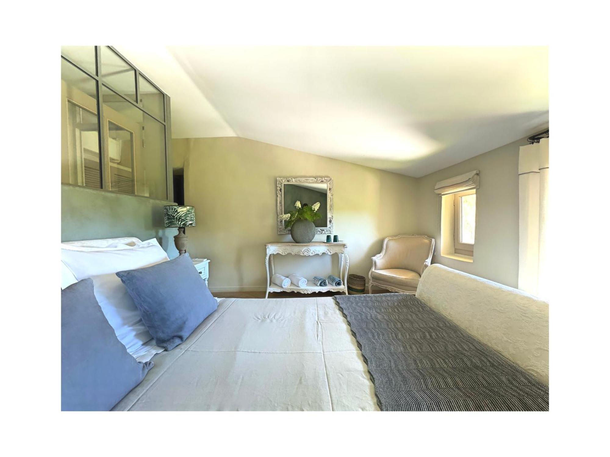 Bed and Breakfast Les Jardins De Sitaara Cucuron Esterno foto